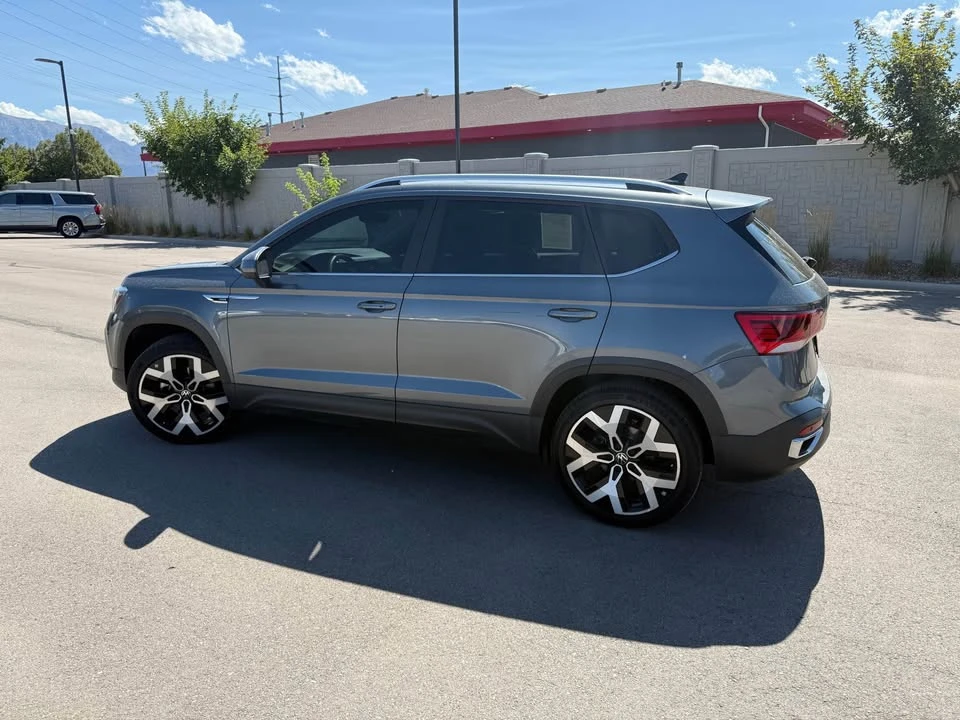 2023 Volkswagen Taos - Image 7 of 13