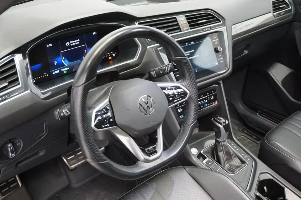 2023 Volkswagen Tiguan - Image 12 of 20