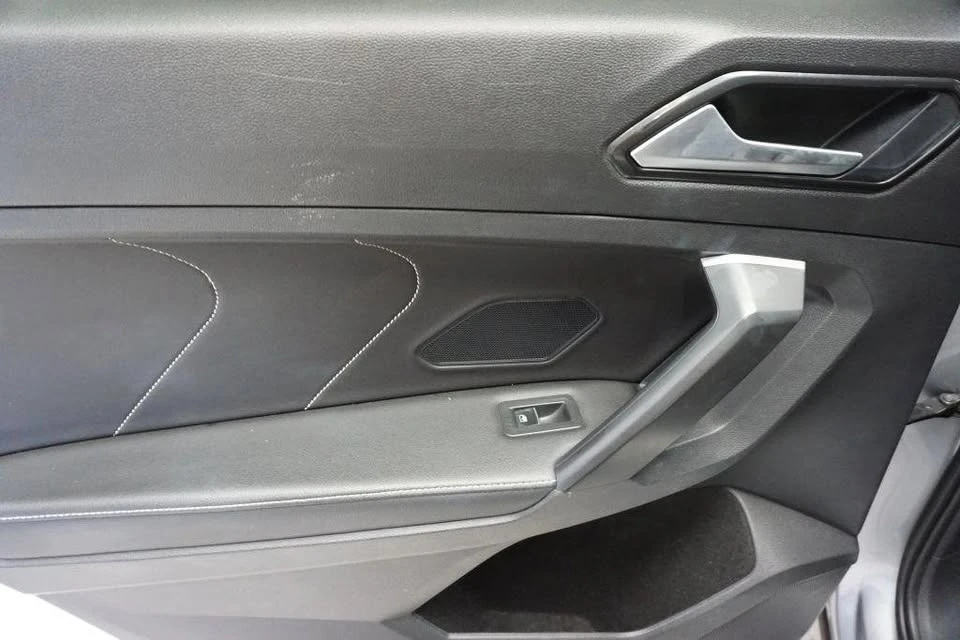 2023 Volkswagen Tiguan - Image 14 of 20