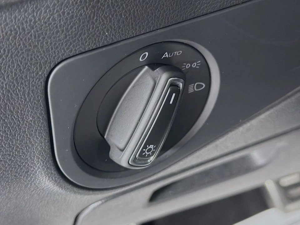2023 Volkswagen Tiguan - Image 10 of 12