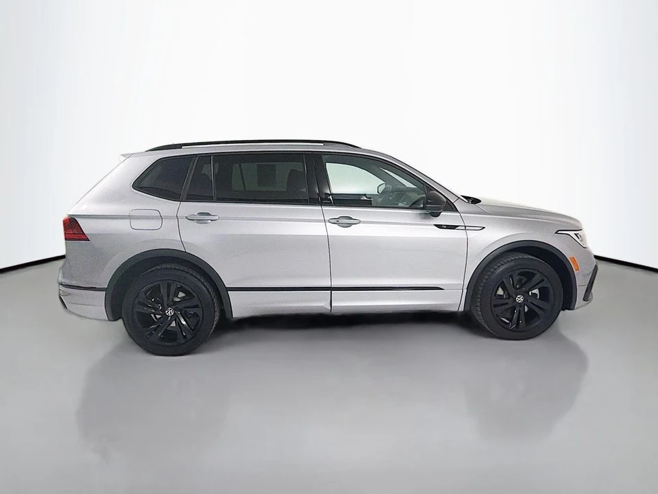 2023 Volkswagen Tiguan - Image 8 of 12