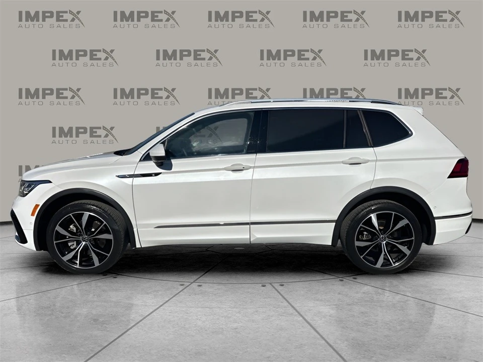 2023 Volkswagen Tiguan - Image 2 of 12