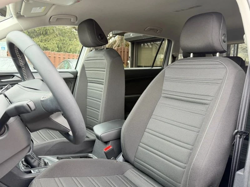 2023 Volkswagen Tiguan - Image 10 of 12