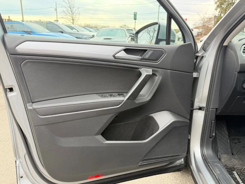 2023 Volkswagen Tiguan - Image 8 of 12