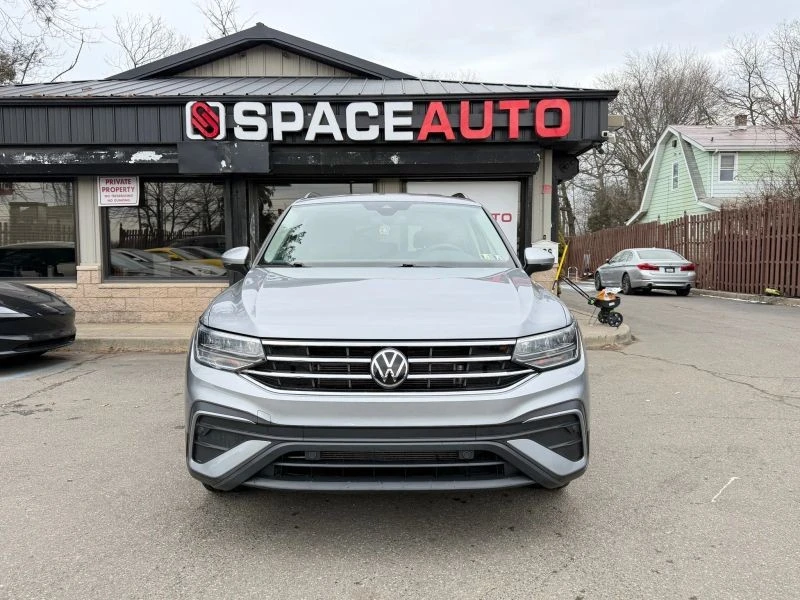 2023 Volkswagen Tiguan - Image 2 of 12
