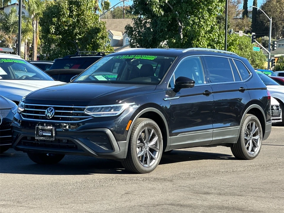 2023 Volkswagen Tiguan - Image 7 of 12