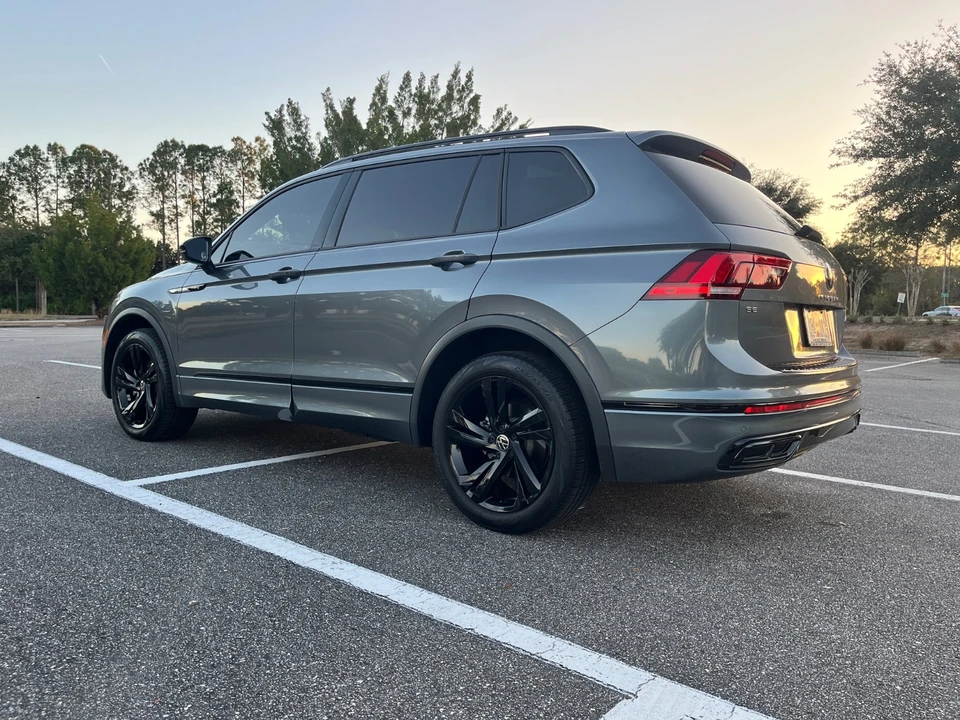 2023 Volkswagen Tiguan - Image 2 of 19