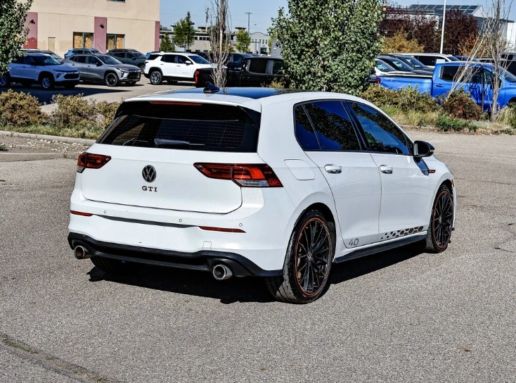 2023 Volkswagen Golf Mk8 - Image 3 of 9
