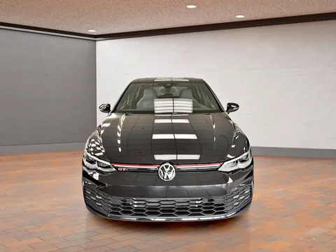 2023 Volkswagen Golf GTI Performance