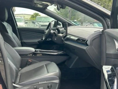 2023 Volkswagen ID.4 - Image 7 of 12