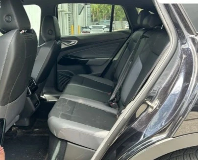 2023 Volkswagen ID.4 - Image 8 of 12