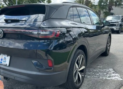2023 Volkswagen ID.4 - Image 4 of 12