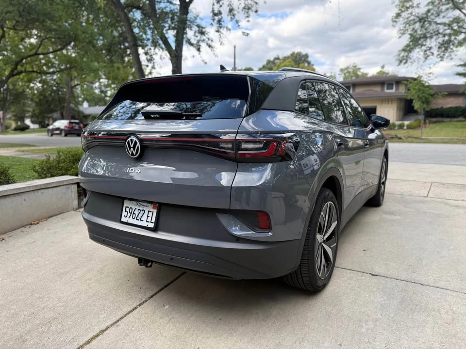 2023 Volkswagen ID.4 - Image 3 of 14
