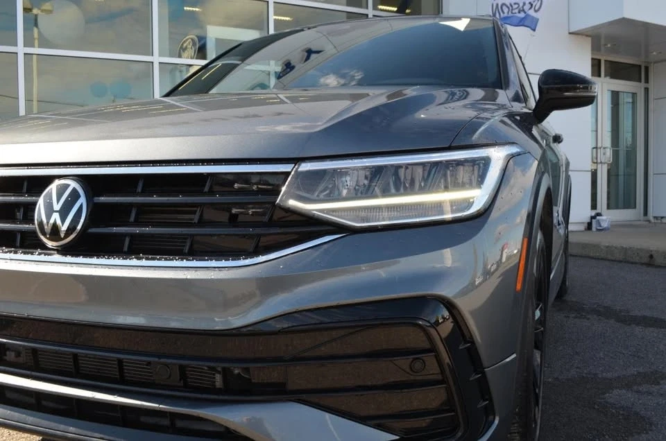 2023 Volkswagen Tiguan - Image 11 of 19