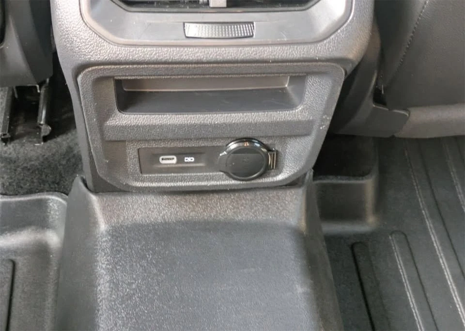 2023 Volkswagen Tiguan - Image 14 of 20