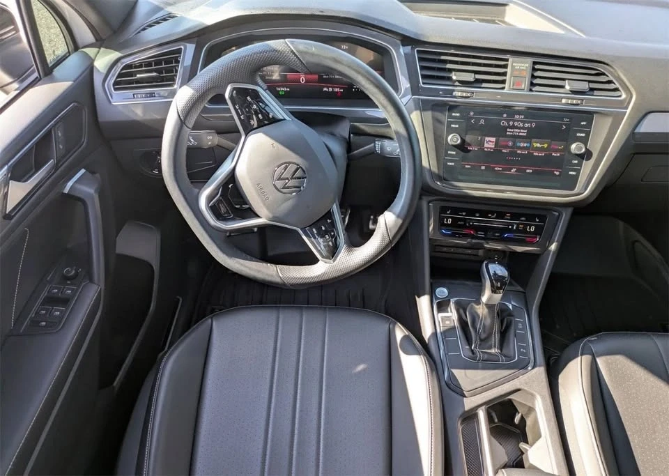 2023 Volkswagen Tiguan - Image 16 of 20