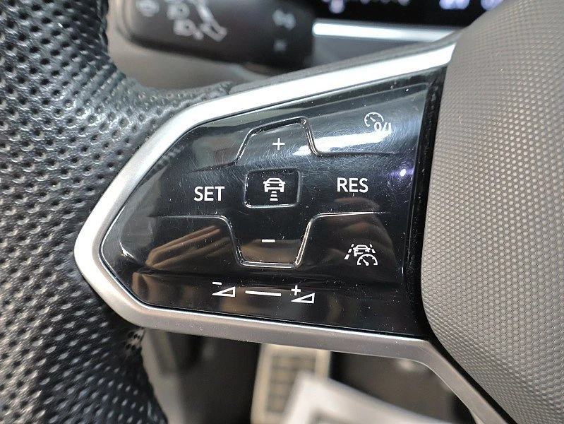 2023 Volkswagen Tiguan - Image 4 of 16
