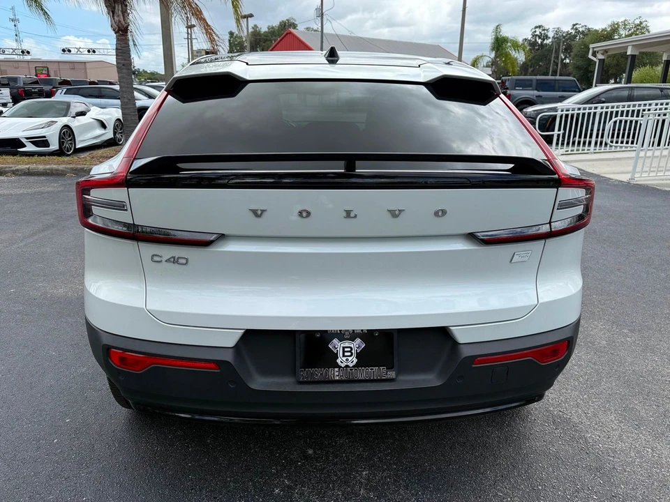 2023 Volvo XC40 - Image 12 of 12