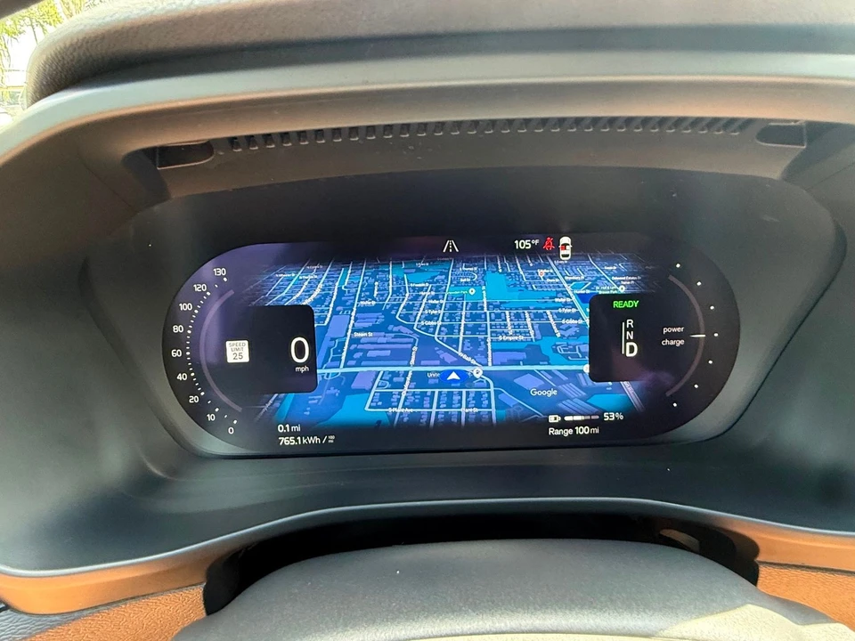 2023 Volvo - Image 9 of 12