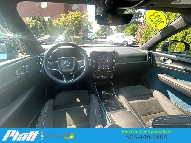 2023 Volvo - Image 24 of 31