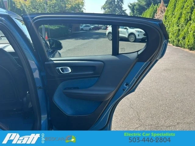 2023 Volvo - Image 25 of 31