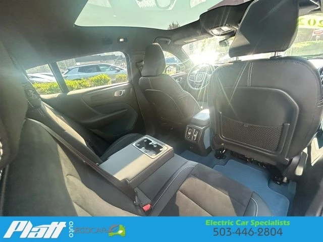 2023 Volvo - Image 28 of 31
