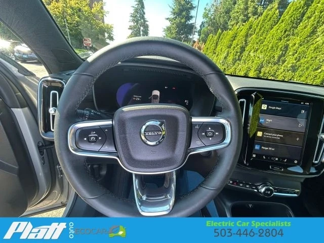 2023 Volvo XC40 - Image 27 of 31