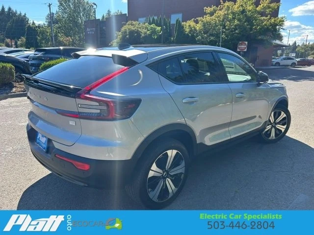 2023 Volvo XC40 - Image 6 of 31