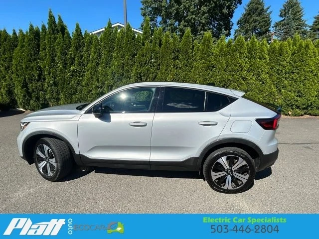 2023 Volvo XC40 - Image 11 of 31