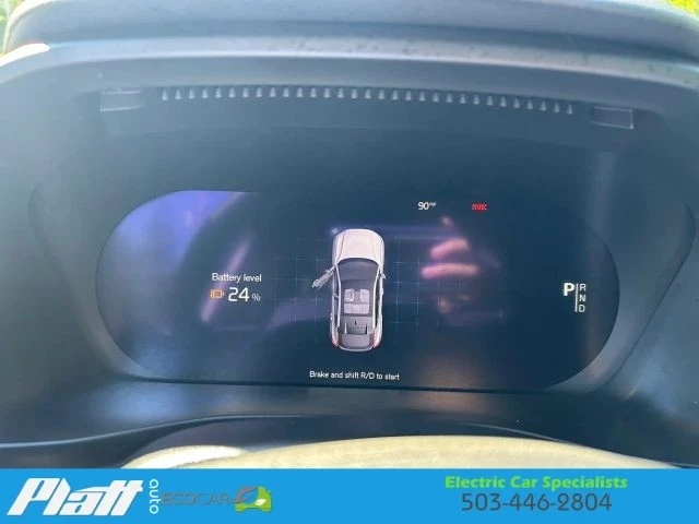 2023 Volvo XC40 - Image 24 of 31