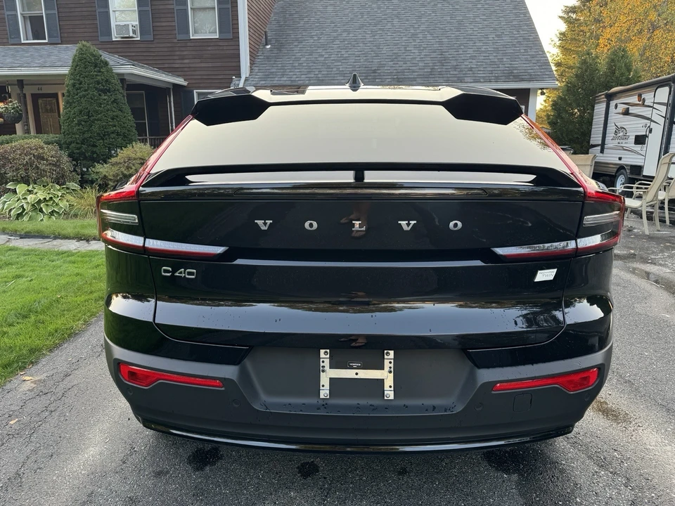 2023 Volvo XC40 - Image 6 of 8