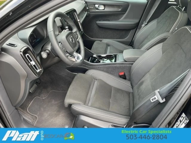2023 Volvo - Image 25 of 31