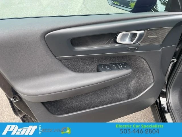 2023 Volvo - Image 22 of 31