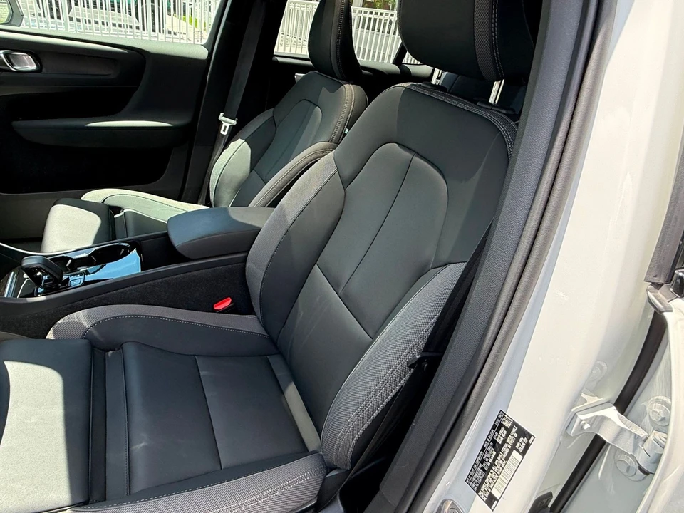 2023 Volvo - Image 2 of 12