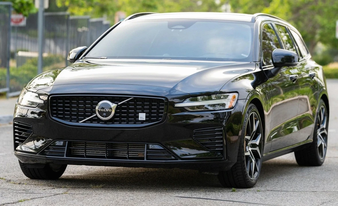 2023 Volvo - Image 13 of 21