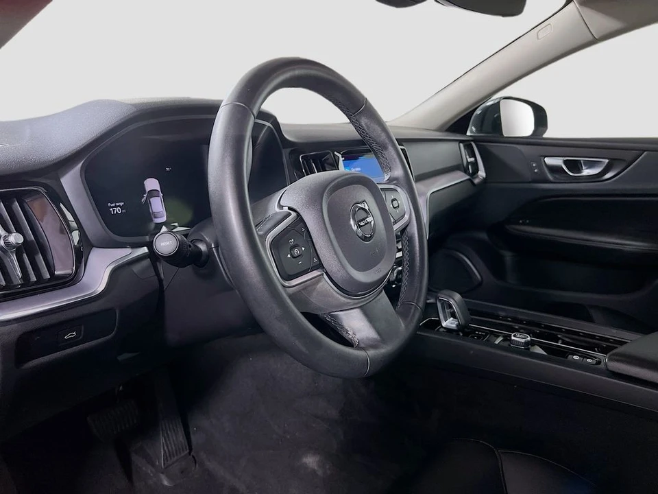 2023 Volvo S60 3rd Gen - Image 10 of 21