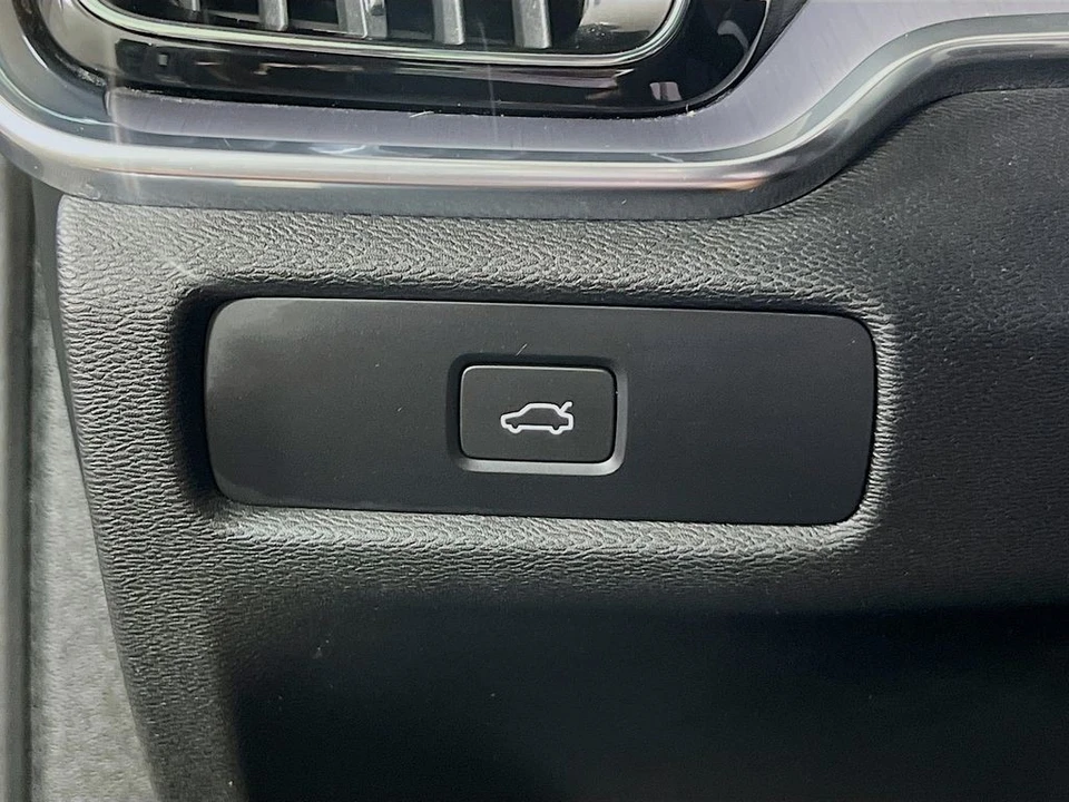2023 Volvo S60 3rd Gen - Image 11 of 21
