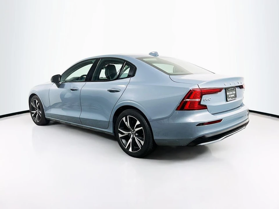 2023 Volvo S60 3rd Gen - Image 5 of 12