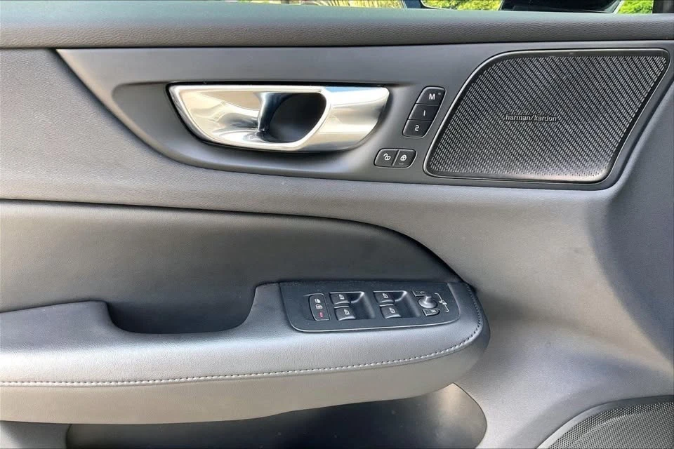 2023 Volvo S60 3rd Gen - Image 18 of 20