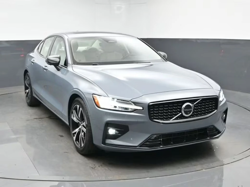 2023 Volvo S60 3rd Gen - Image 4 of 31