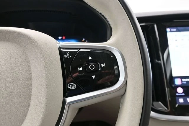 2023 Volvo S60 3rd Gen - Image 16 of 31