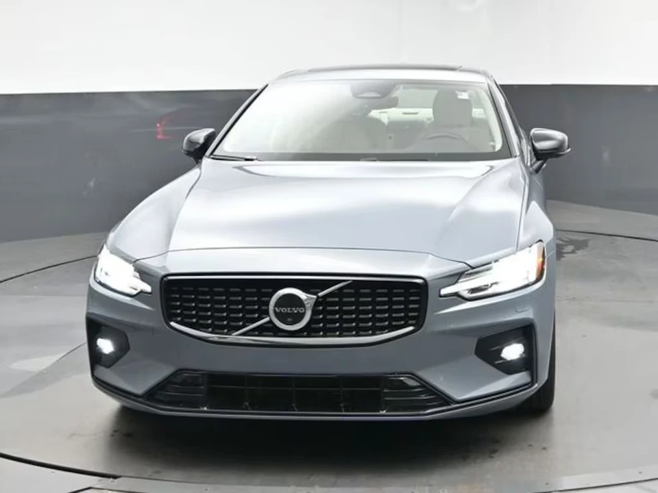 2023 Volvo S60 3rd Gen - Image 6 of 31