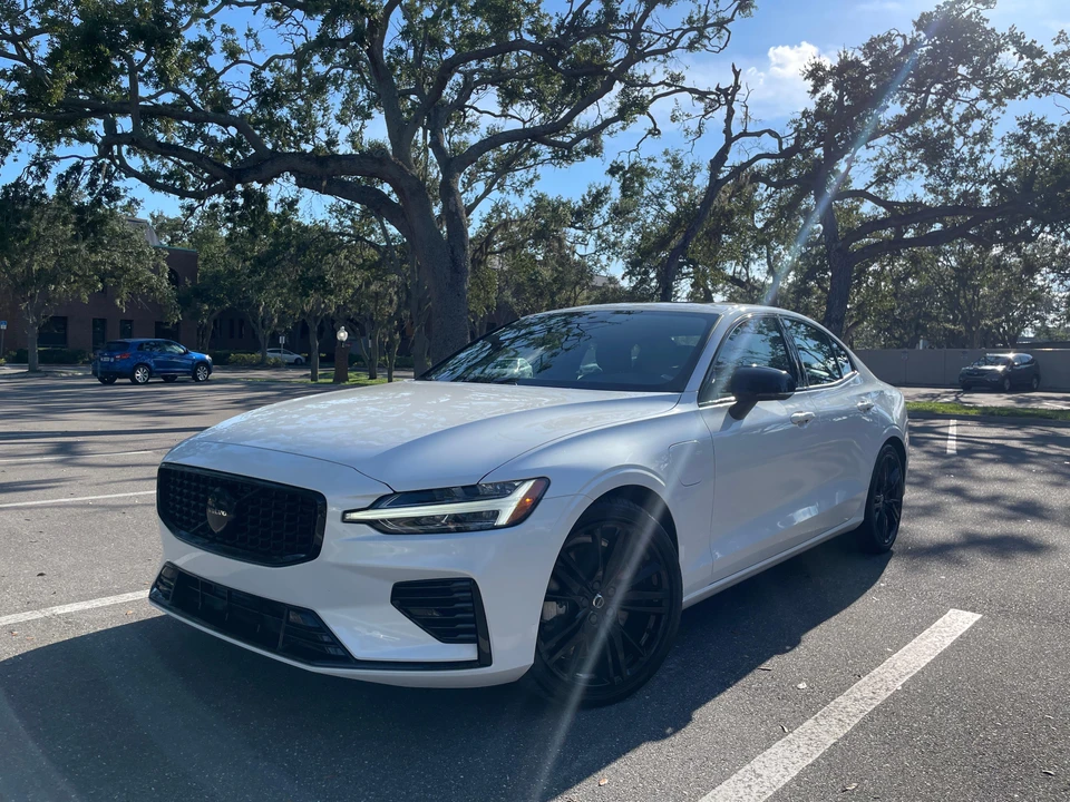 2023 Volvo S60 3rd Gen - Image 6 of 31