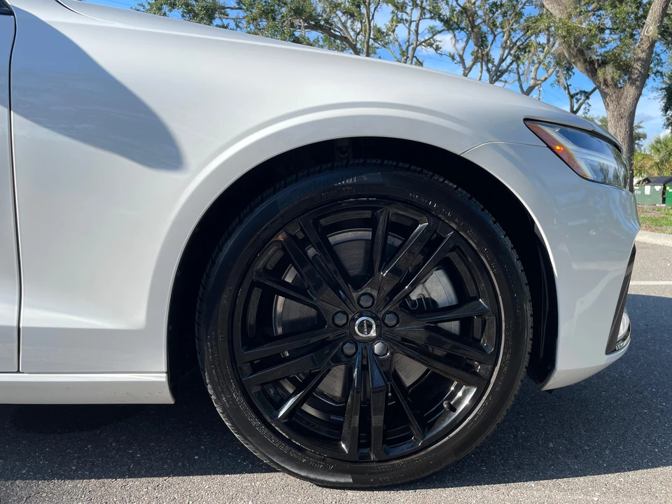 2023 Volvo S60 3rd Gen - Image 23 of 31