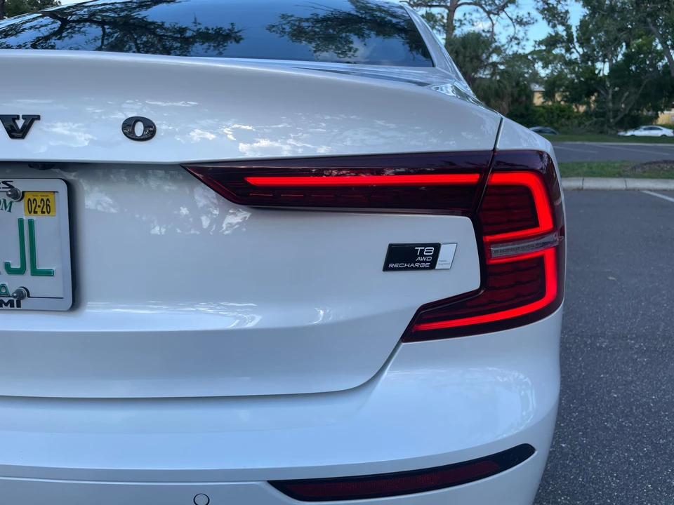 2023 Volvo S60 3rd Gen - Image 17 of 31