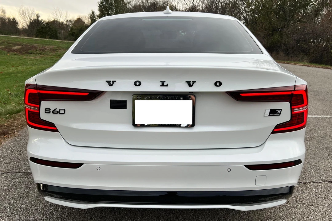 2023 Volvo S60 3rd Gen - Image 5 of 31