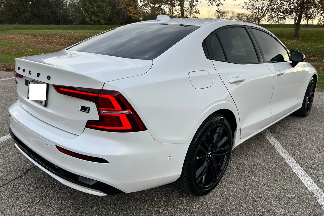 2023 Volvo S60 3rd Gen - Image 4 of 31