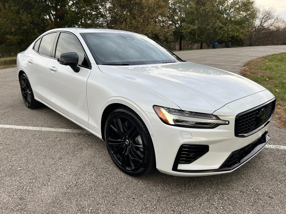 2023 Volvo S60 3rd Gen - Image 18 of 31