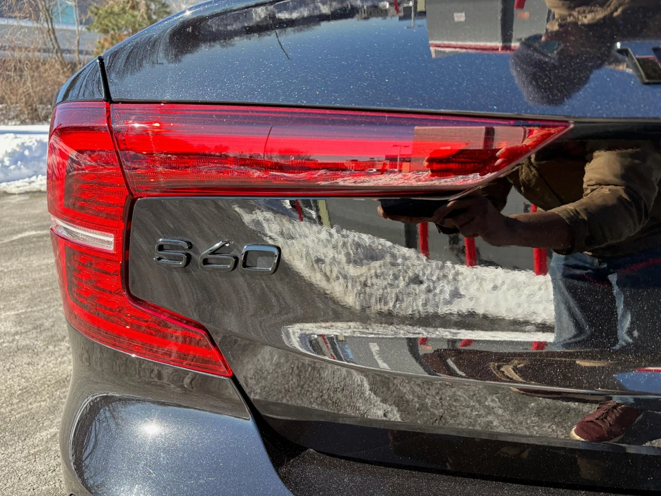 2023 Volvo S60 3rd Gen - Image 12 of 31