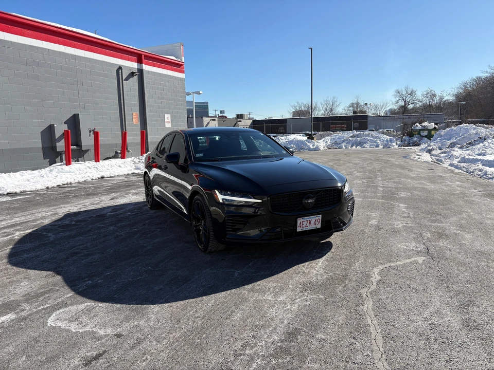 2023 Volvo S60 3rd Gen - Image 10 of 31